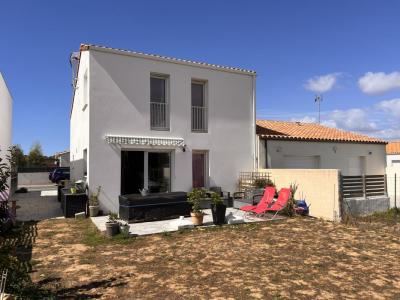 Vente Maison 5 pi�ces SAINT-VINCENT-SUR-JARD 85520