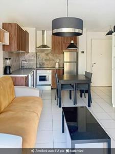 Vente Appartement LUC  83