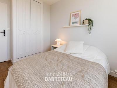 Location Appartement 6 pièces BRON 69500