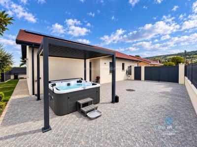 Vente Maison 5 pi�ces SAINT-HILAIRE-DE-LA-COTE 38260