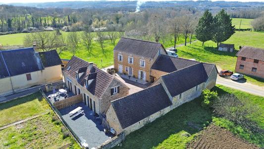 Vente Maison 12 pièces PRATS-DE-CARLUX 24370