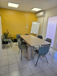 For rent Commercial office SAINT-PIERRE  974