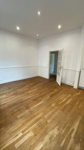 Location Appartement 3 pièces KREMLIN-BICETRE 94270