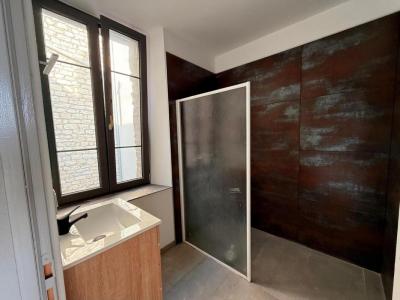 Location Appartement VEZENOBRES 