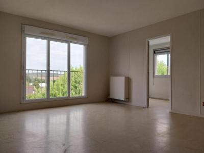 For rent Apartment VILLENEUVE-SUR-YONNE  89