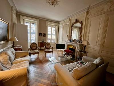 Vente Appartement 4 pièces LYON-6EME-ARRONDISSEMENT 69006