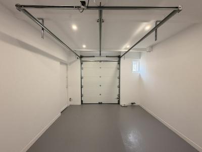 Location Commerce BORDEAUX 33300