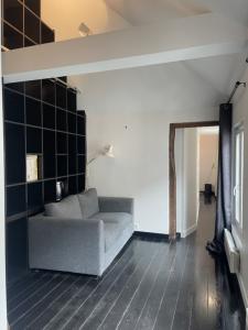 Location Appartement PARIS-6EME-ARRONDISSEMENT 