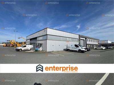 Location Commerce LESQUIN 59810