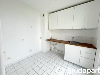 Location Appartement 2 pièces PARIS-10EME-ARRONDISSEMENT 75010