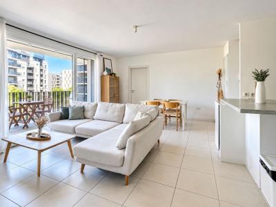 Vente Appartement 4 pièces BORDEAUX 33300