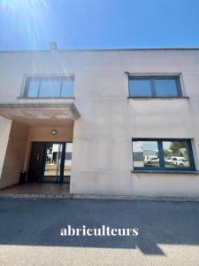 Location Bureau VITROLLES 13127