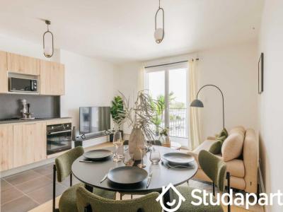 Location Appartement CLICHY  92