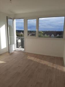 Location Appartement NOYON  60