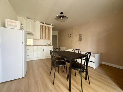 For rent Apartment PELISSANNE  13