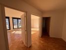 Location Appartement Paris-17eme-arrondissement 75