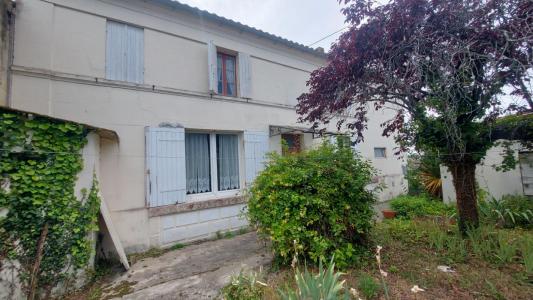 For sale House SAINT-ESTEPHE  33