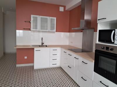 For rent Apartment SENS CENTRE VILLE 89
