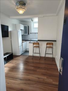 For rent Apartment GENTILLY  94