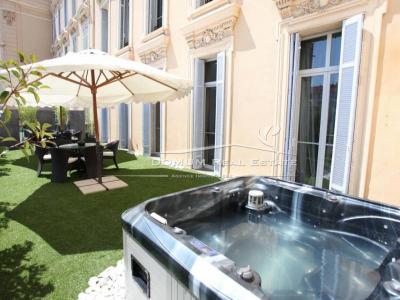 Location vacances Appartement 6 pièces CANNES 06400